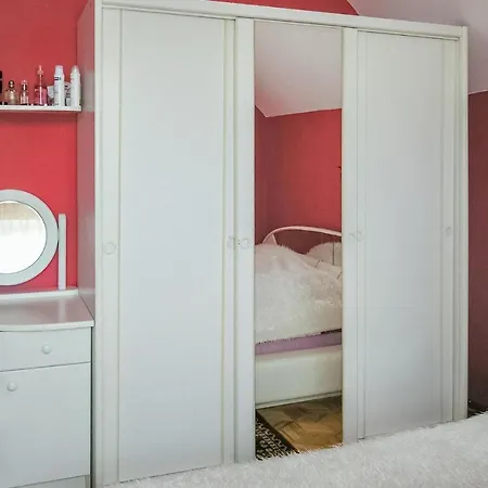 Saplaty Iii Ferienhaus *