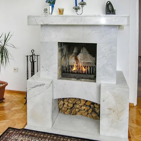 Saplaty Iii Ferienhaus *